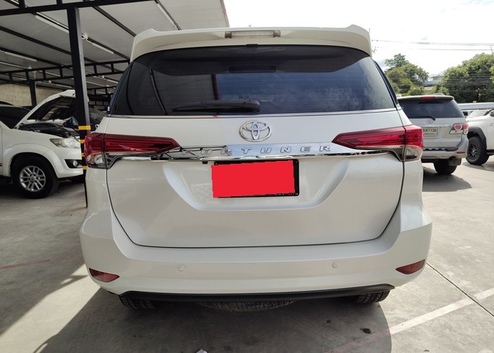 Used 5
                    TOYOTA
                     for Sale Image
