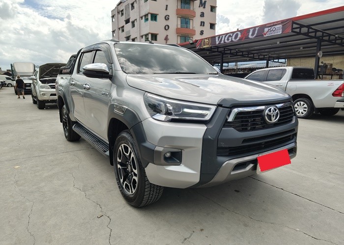 Used 8
                    TOYOTA
                     for Sale Image