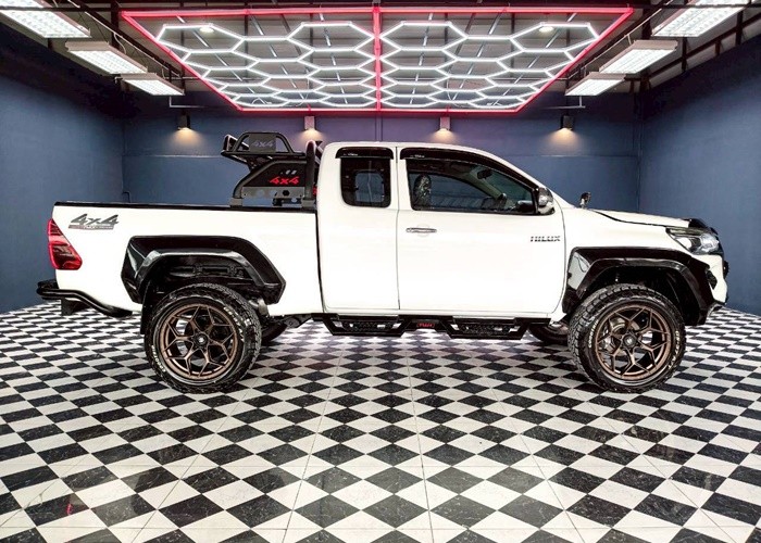 Used 11
                    TOYOTA
                     for Sale Image