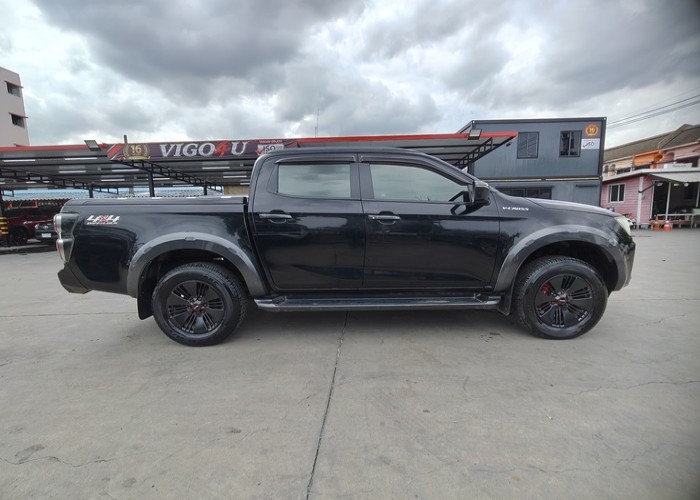 Used 6
                    ISUZU
                     for Sale Image