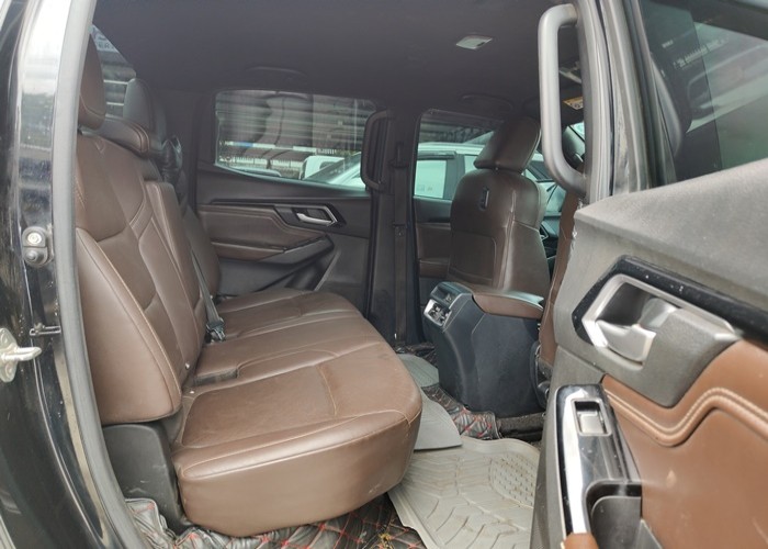 Used 6
                    ISUZU
                     for Sale Image