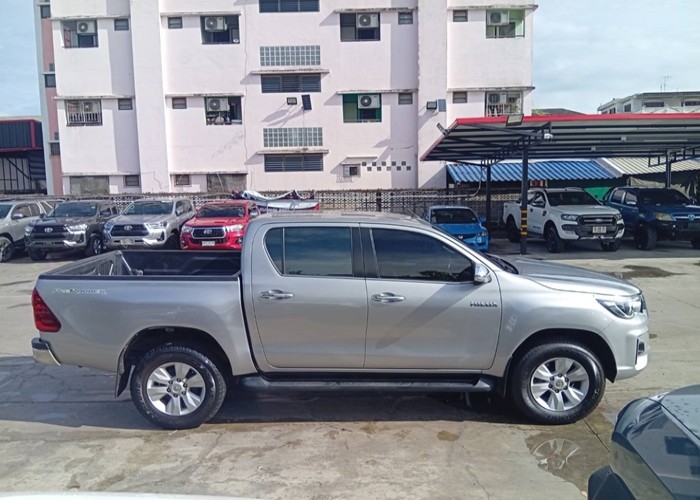 Used 11
                    TOYOTA
                     for Sale Image