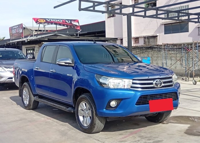 Used 8
                    TOYOTA
                     for Sale Image