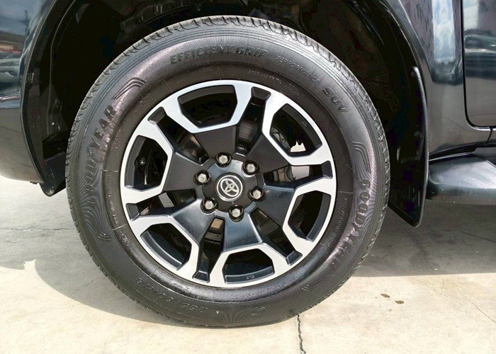 Used 4
                    TOYOTA
                     for Sale Image