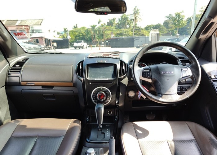 Used 3
                    ISUZU
                     for Sale Image