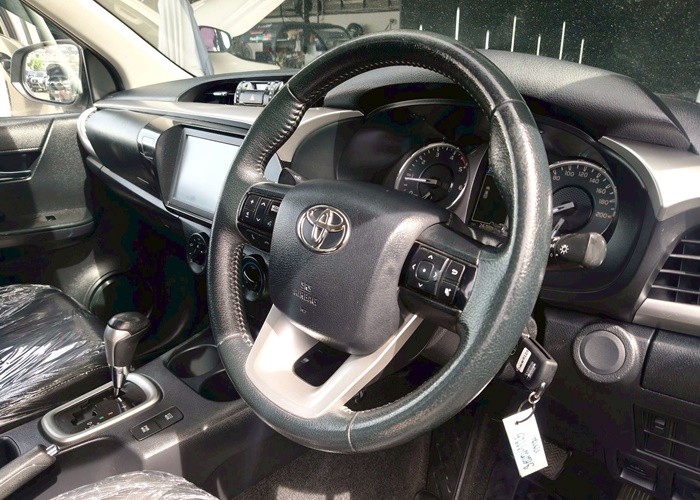 Used 12
                    TOYOTA
                     for Sale Image