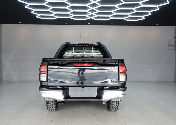Used 5
                    TOYOTA
                     for Sale Image