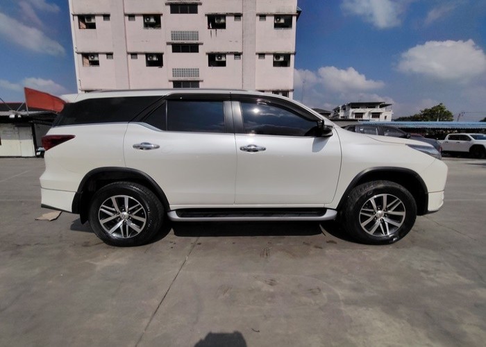 Used 3
                    TOYOTA
                     for Sale Image