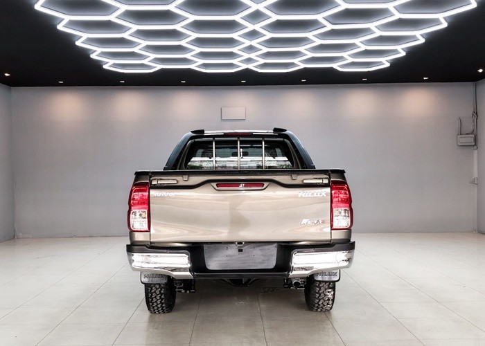 Used 5
                    TOYOTA
                     for Sale Image