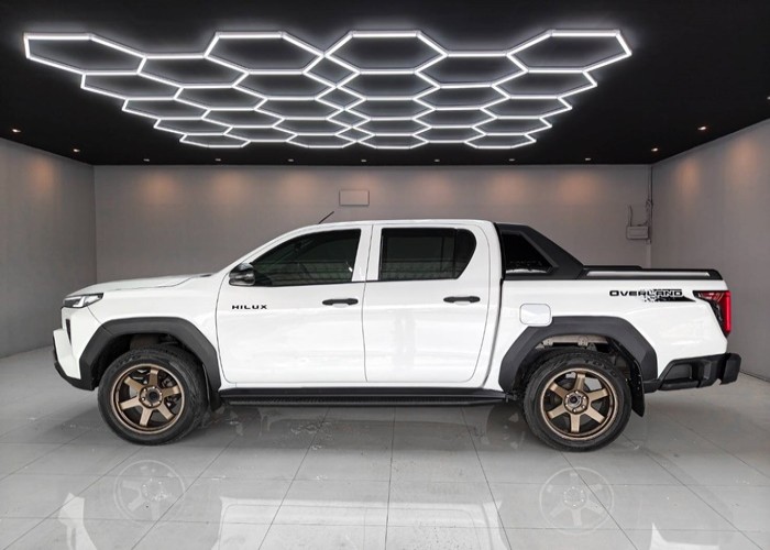 Used 5
                    TOYOTA
                     for Sale Image