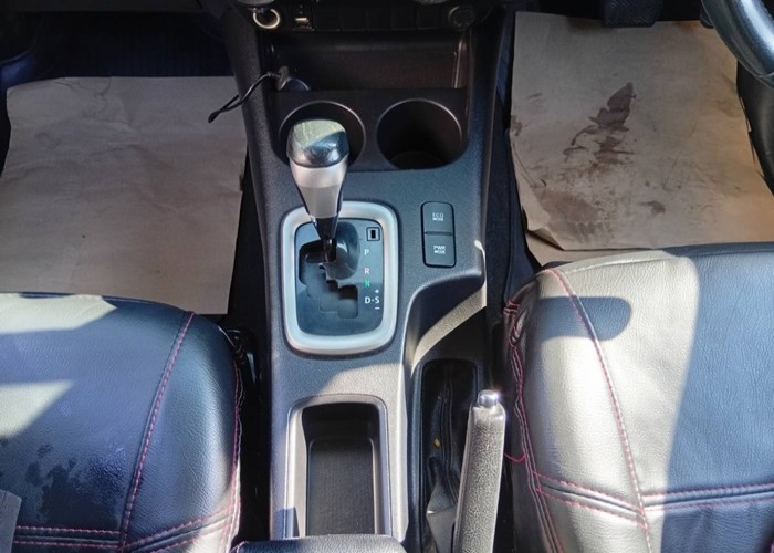 Used 12
                    TOYOTA
                     for Sale Image