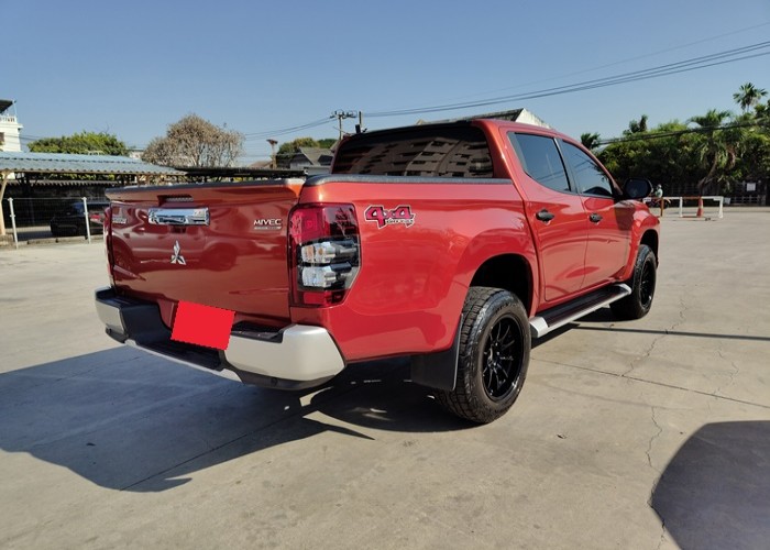 Used 2
                    MITSUBISHI
                     for Sale Image