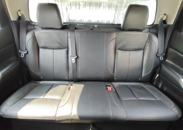 Used 7
                    NISSAN
                     for Sale Image