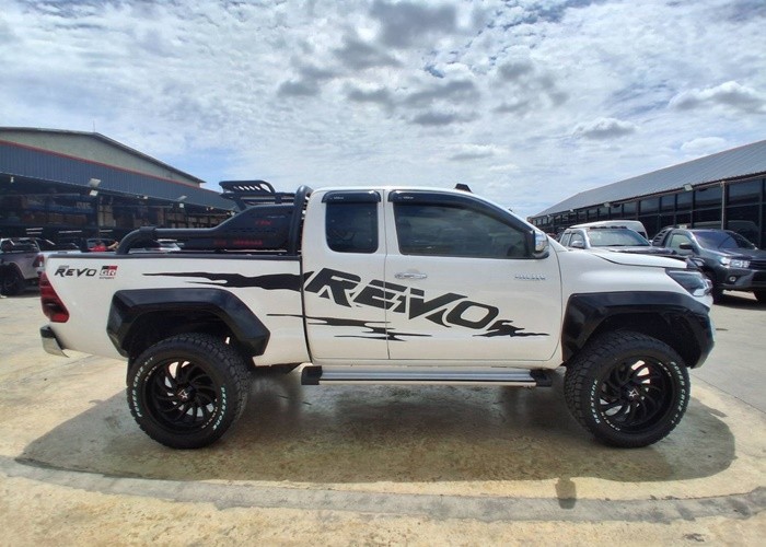 Used 5
                    TOYOTA
                     for Sale Image