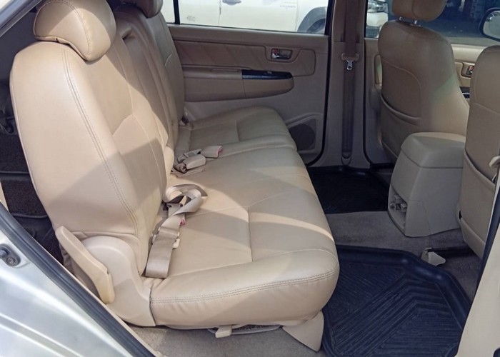 Used 5
                    TOYOTA
                     for Sale Image