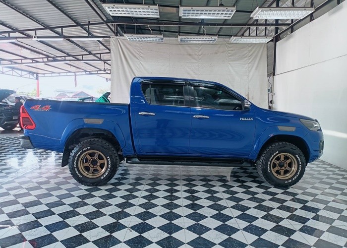 Used 7
                    TOYOTA
                     for Sale Image