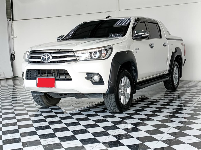 REVO 4WD 2017 2.8G AT DOUBLE CAB WHITE  3166